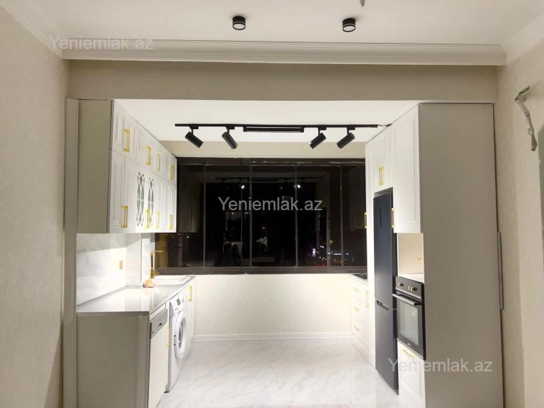 Satılır 3 otaqlı yeni tikili 79 m²