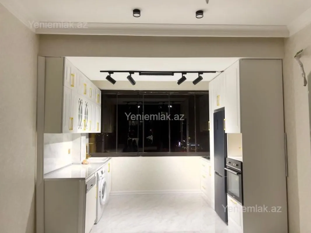 Satılır 3 otaqlı yeni tikili 79 m²
