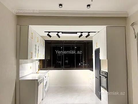 Satılır 3 otaqlı yeni tikili 79 m²