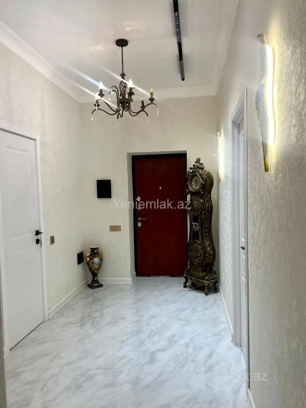 Satılır 3 otaqlı yeni tikili 79 m²