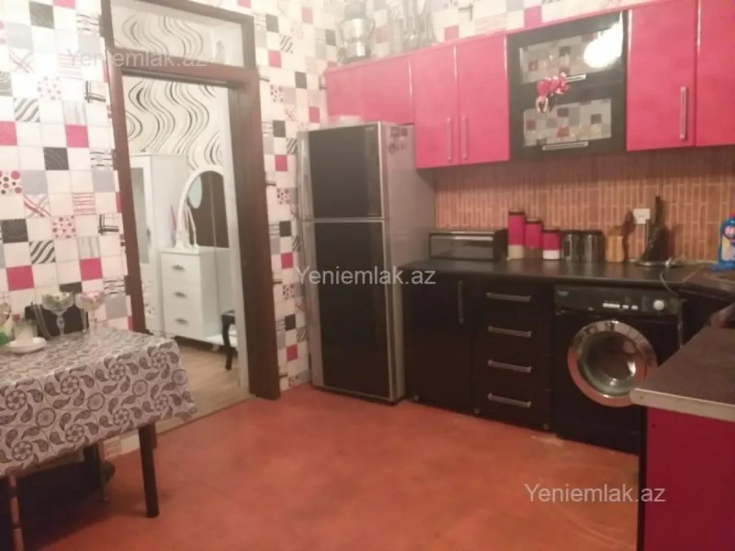 Satılır 2 otaqlı həyət evi 68 m²