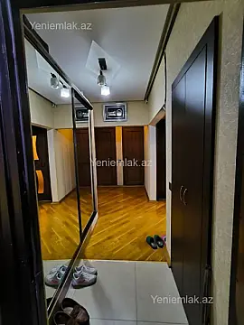 Satılır 3 otaqlı köhnə tikili 80 m²