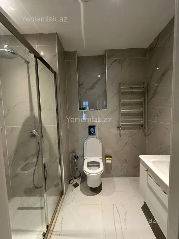 Satılır 3 otaqlı yeni tikili 56 m²