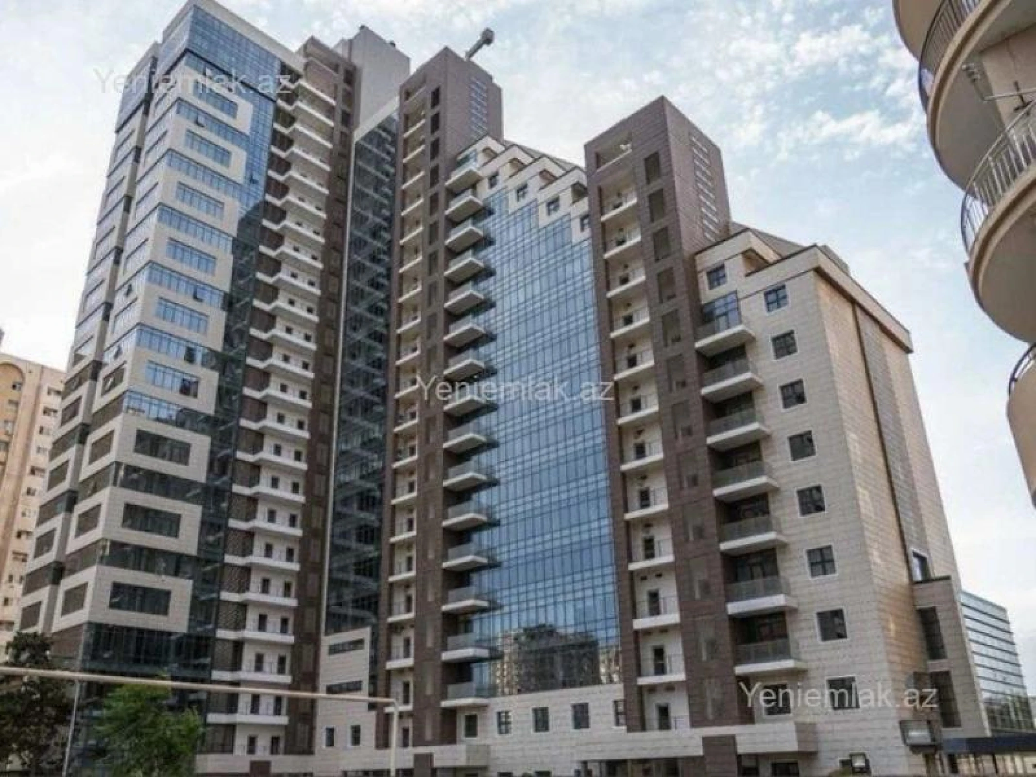 Satılır 4 otaqlı yeni tikili 163 m²