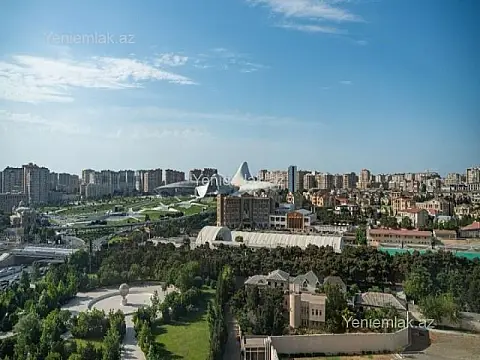 Satılır 4 otaqlı yeni tikili 163 m²