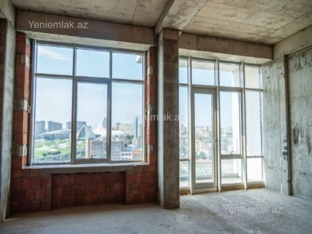 Satılır 4 otaqlı yeni tikili 163 m²