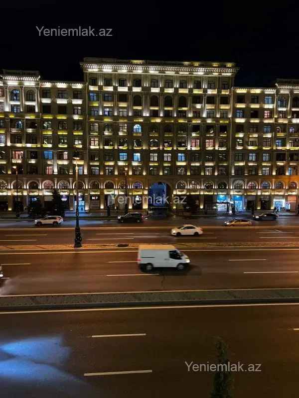 Satılır 3 otaqlı yeni tikili 90 m²