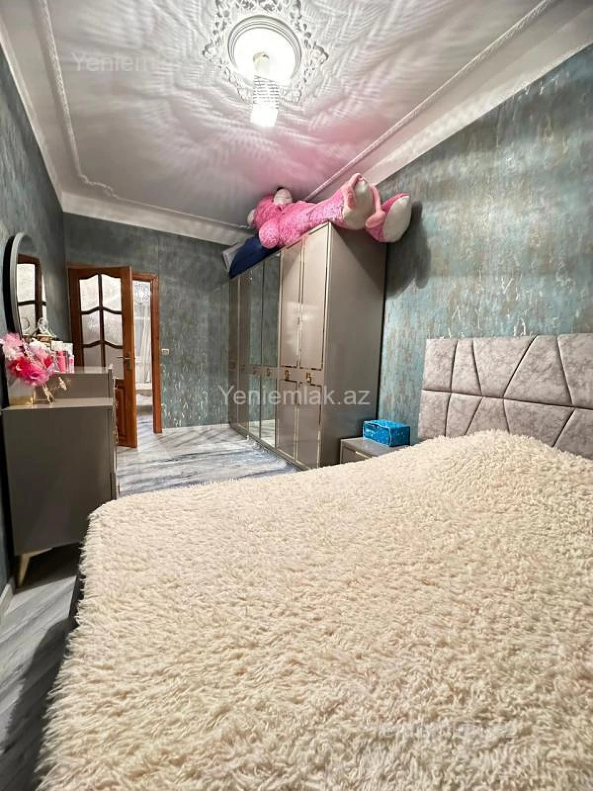 Satılır 2 otaqlı köhnə tikili 60 m²