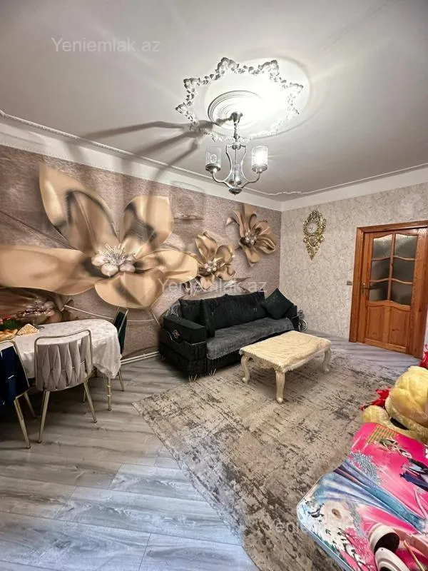 Satılır 2 otaqlı köhnə tikili 60 m²