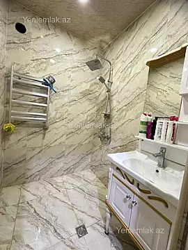 Satılır 2 otaqlı köhnə tikili 60 m²
