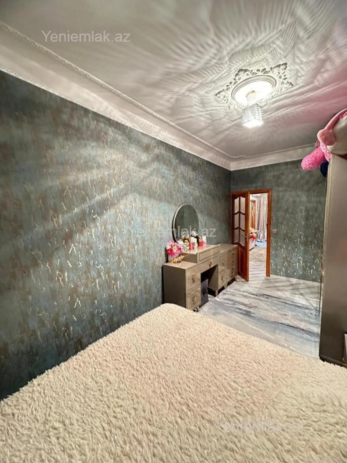 Satılır 2 otaqlı köhnə tikili 60 m²