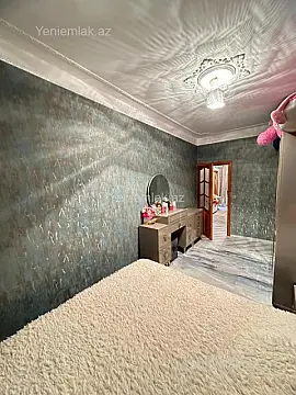 Satılır 2 otaqlı köhnə tikili 60 m²