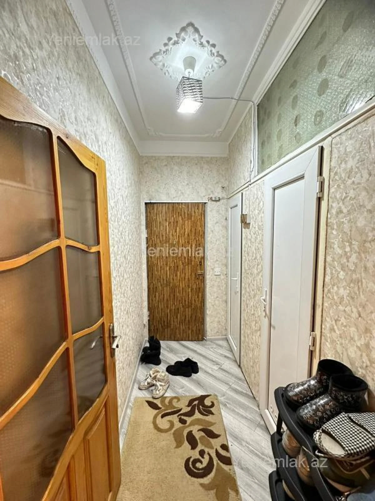 Satılır 2 otaqlı köhnə tikili 60 m²