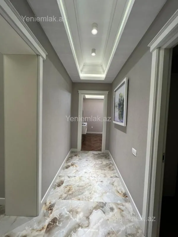Satılır 4 otaqlı yeni tikili 225 m²