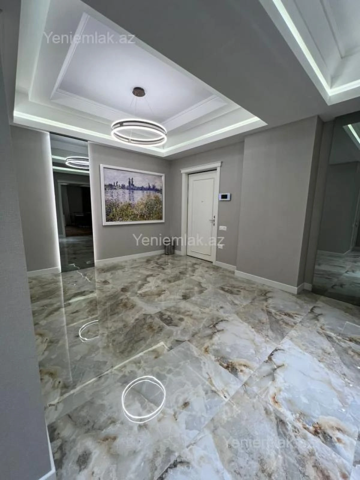 Satılır 4 otaqlı yeni tikili 225 m²