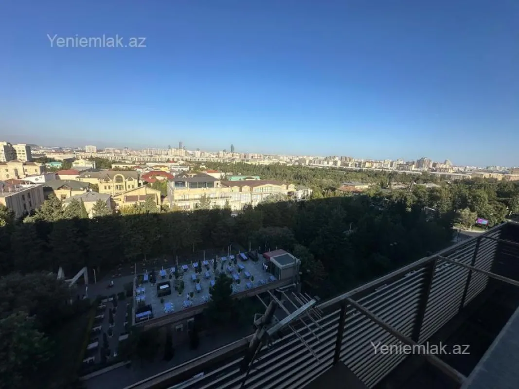 Satılır 3 otaqlı köhnə tikili 84 m²