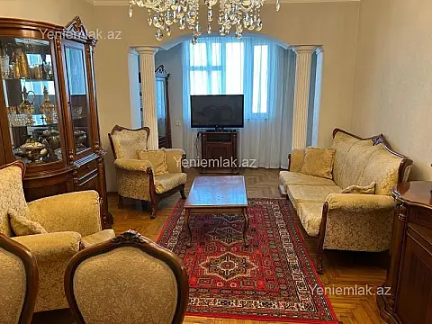 Satılır 3 otaqlı köhnə tikili 84 m²