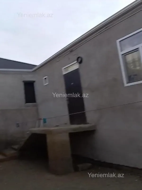 Satılır 2 otaqlı həyət evi 60 m²