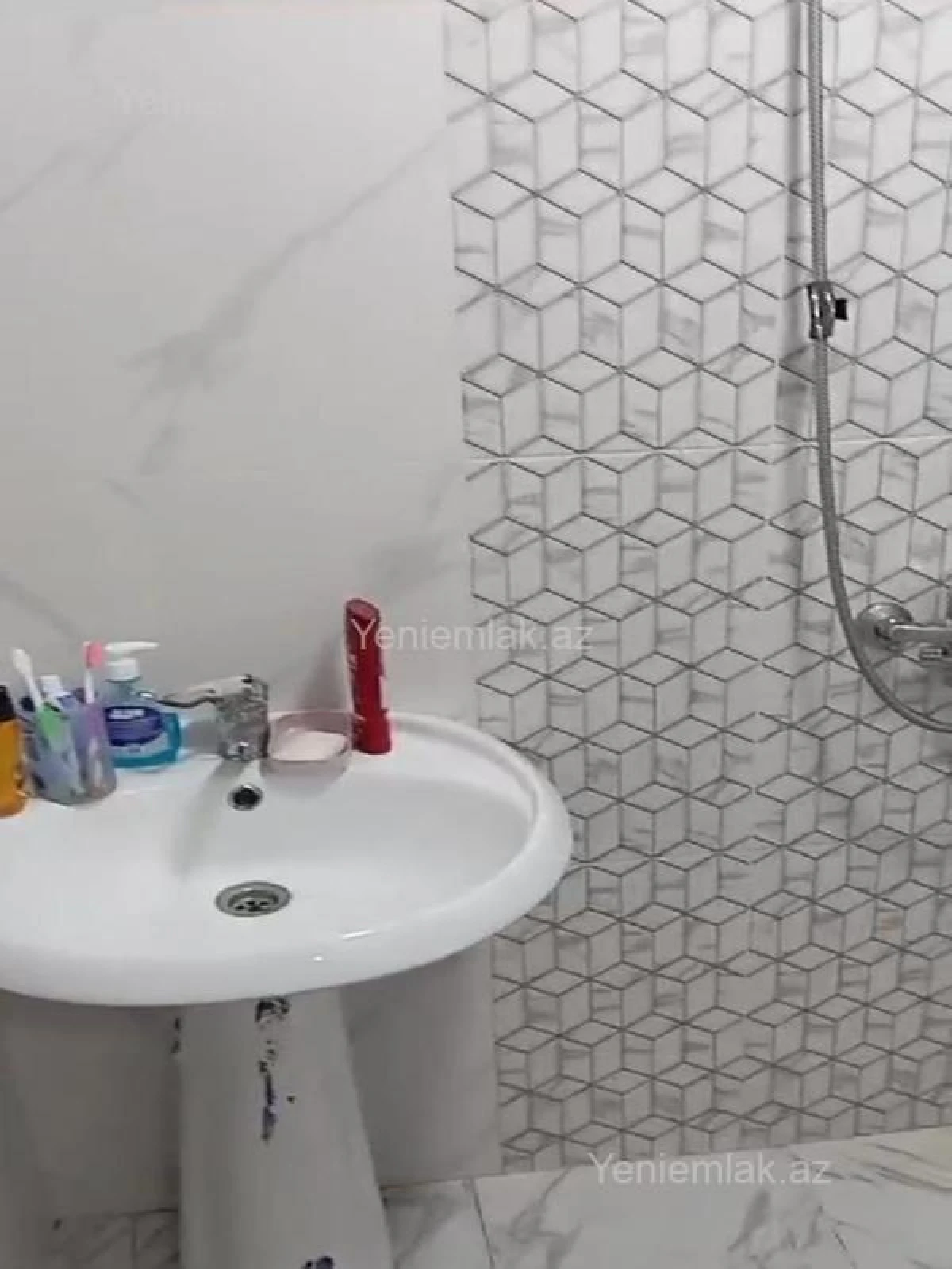 Satılır 2 otaqlı həyət evi 60 m²
