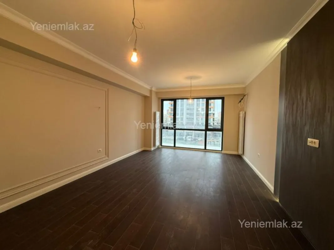 Satılır 4 otaqlı yeni tikili 128 m²