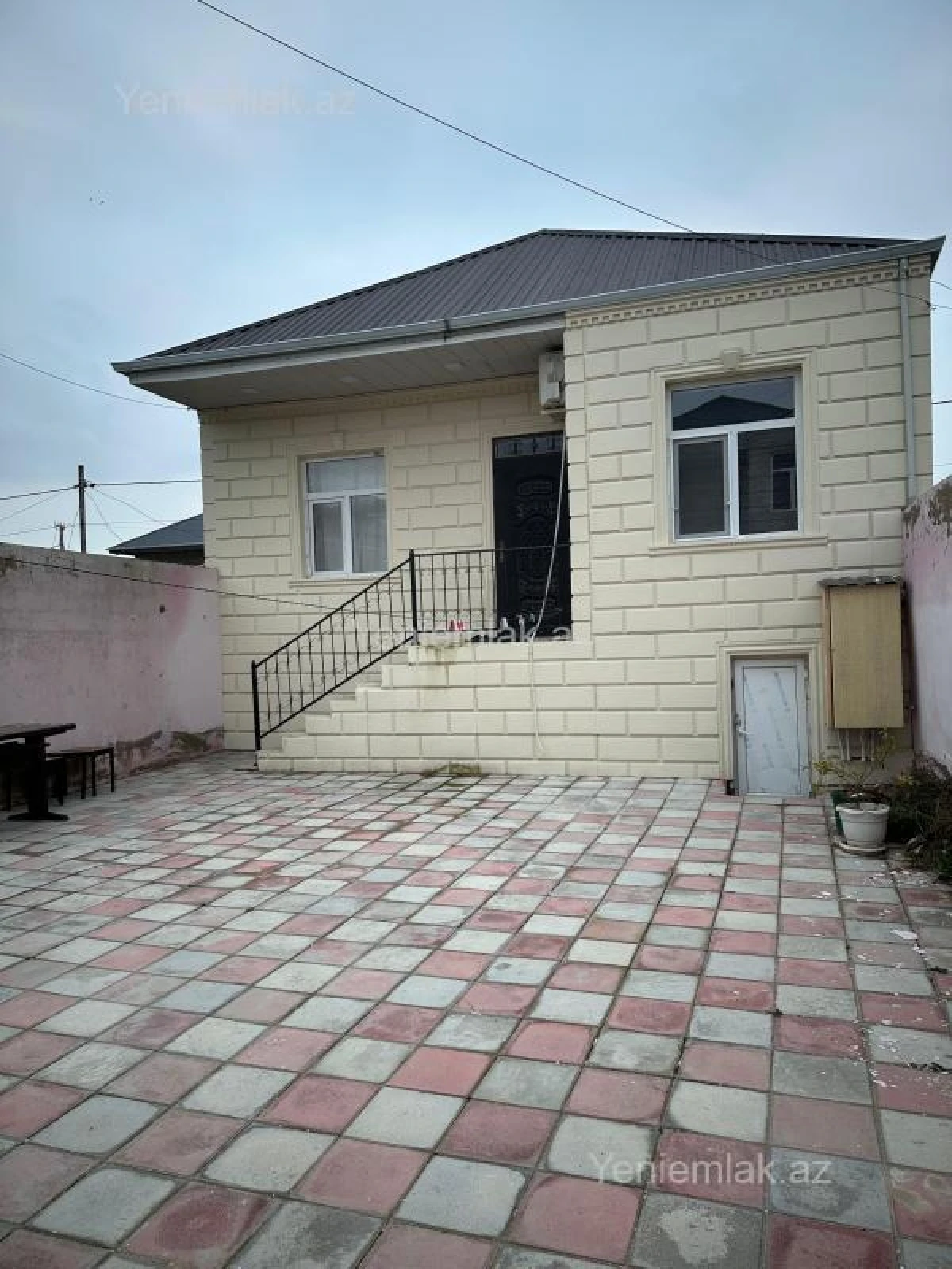 Satılır 3 otaqlı həyət evi 90 m²