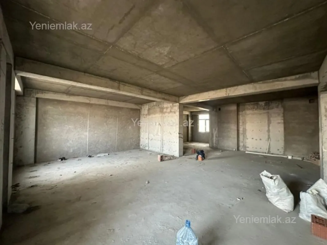 Satılır 4 otaqlı yeni tikili 174 m²