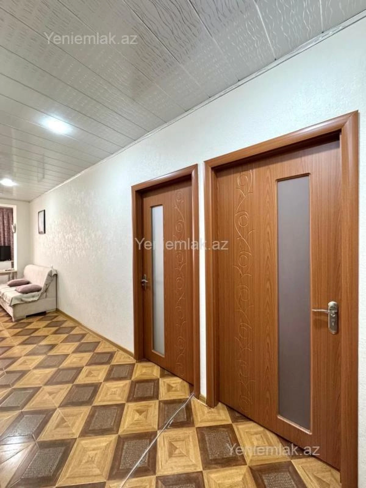 Satılır 4 otaqlı köhnə tikili 85 m²