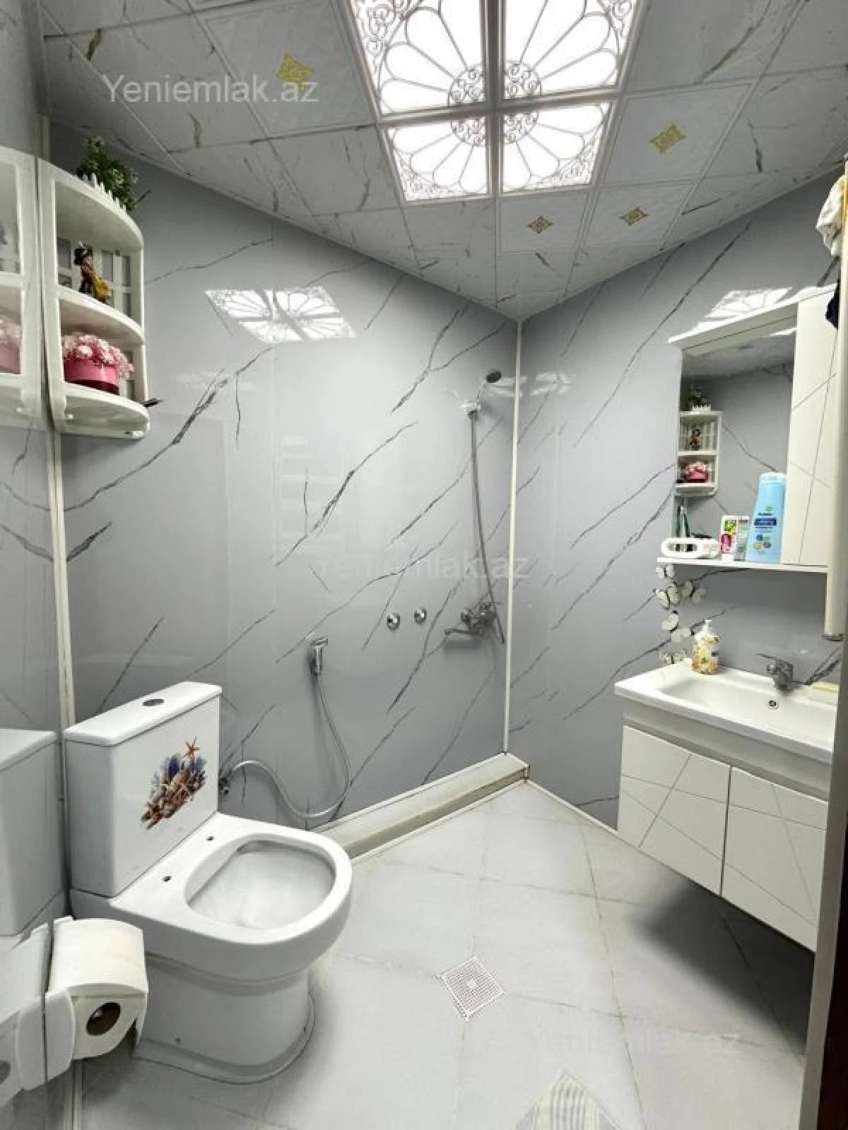 Satılır 4 otaqlı köhnə tikili 85 m²