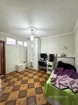 Satılır 4 otaqlı köhnə tikili 85 m²