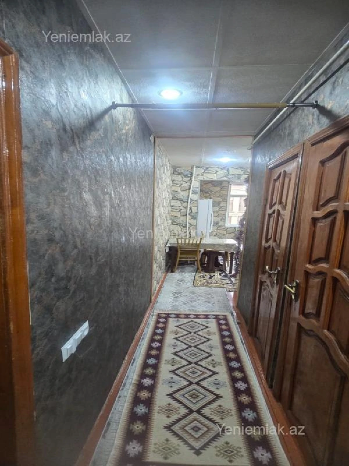 Satılır 3 otaqlı köhnə tikili 85 m²