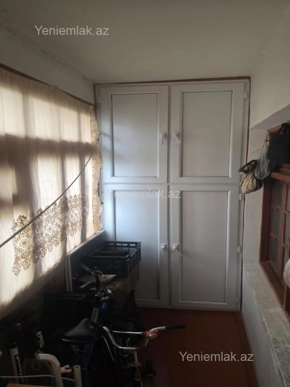 Satılır 3 otaqlı köhnə tikili 85 m²