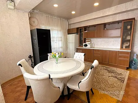 Satılır 4 otaqlı yeni tikili 140 m²