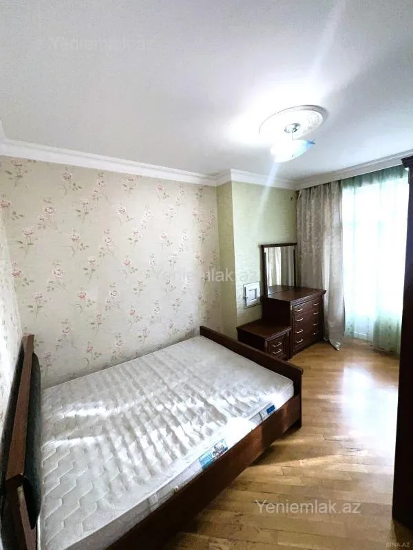 Satılır 2 otaqlı yeni tikili 73 m²