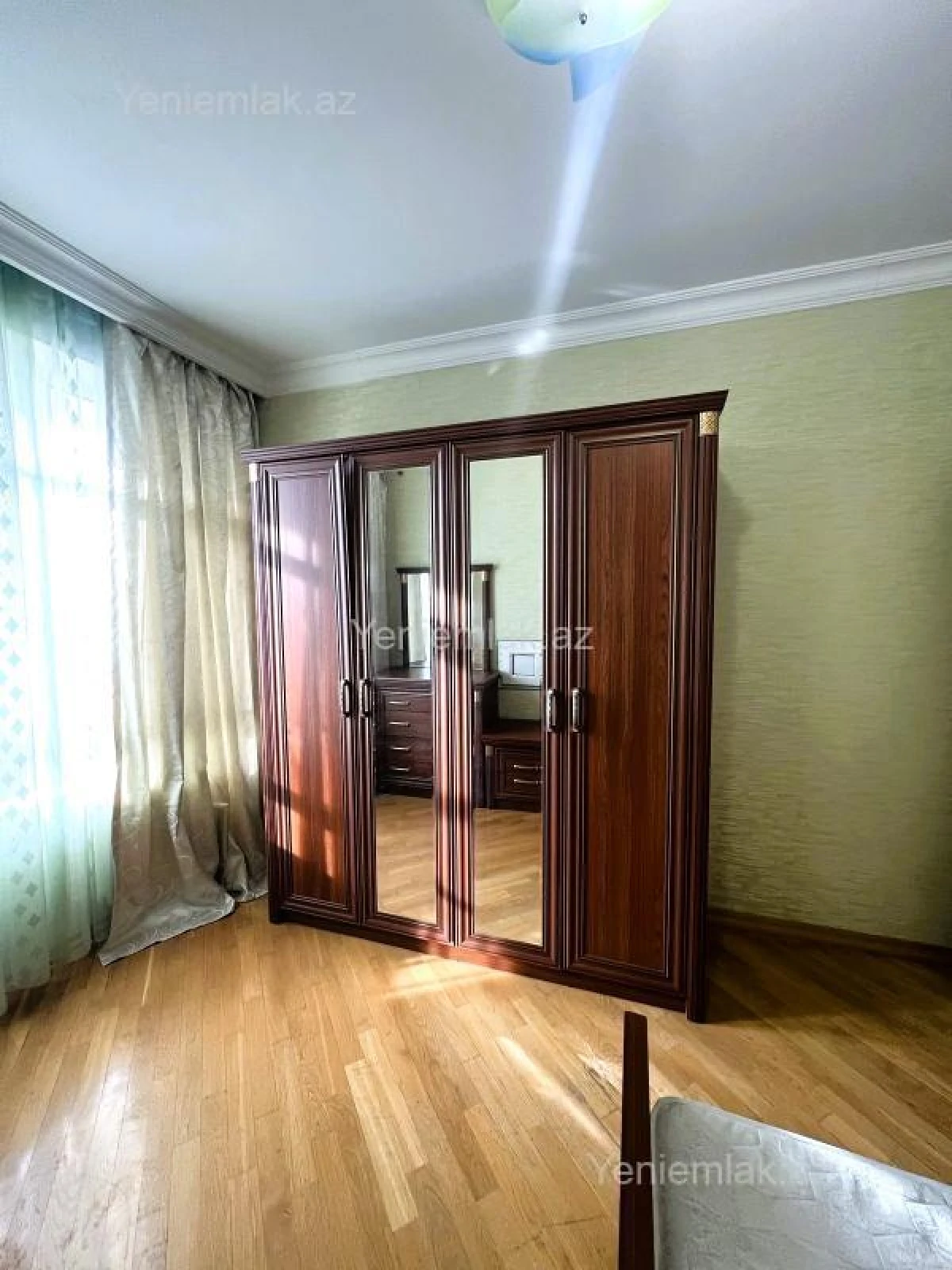 Satılır 2 otaqlı yeni tikili 73 m²