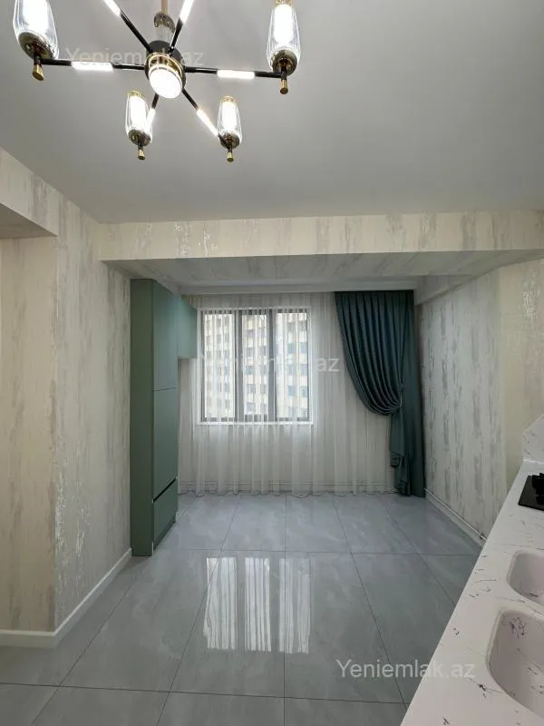Satılır 3 otaqlı yeni tikili 107 m²