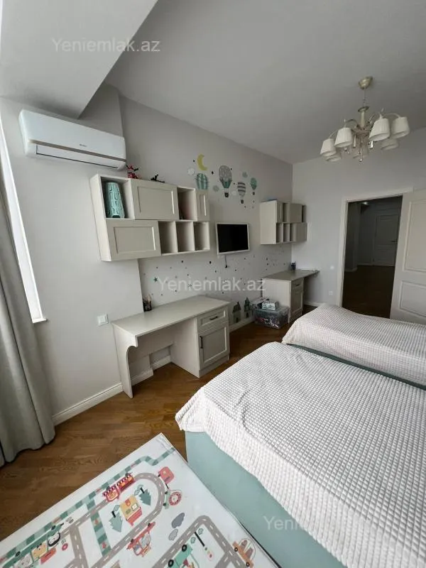 Satılır 4 otaqlı yeni tikili 145 m²