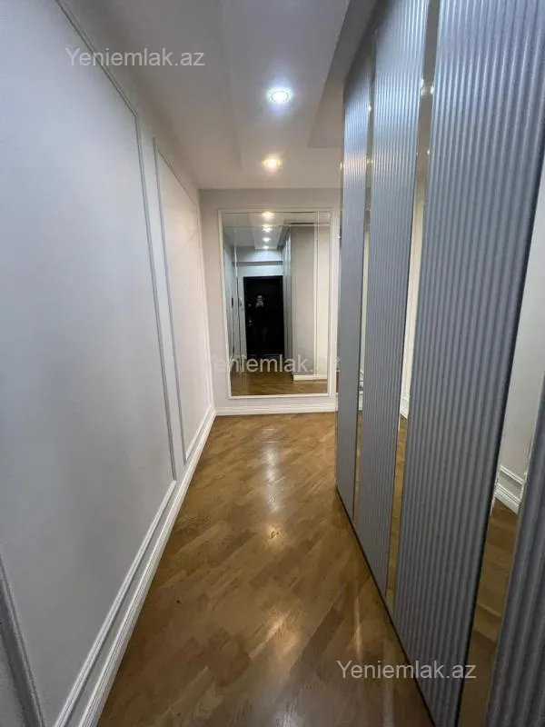 Satılır 4 otaqlı yeni tikili 145 m²