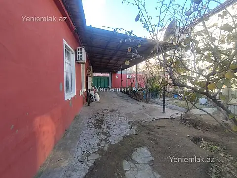 Satılır 6 otaqlı həyət evi 200 m²