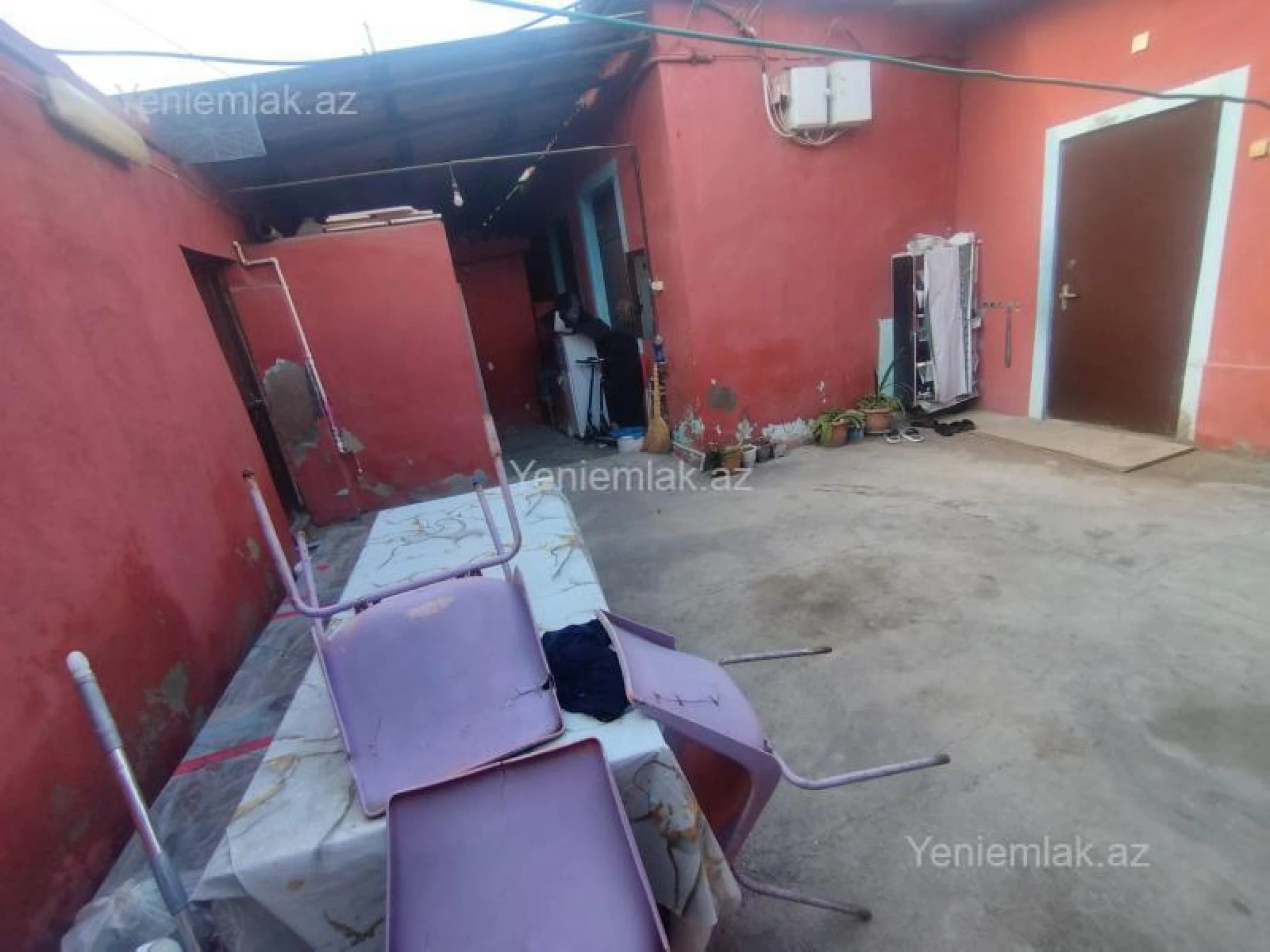 Satılır 6 otaqlı həyət evi 200 m²