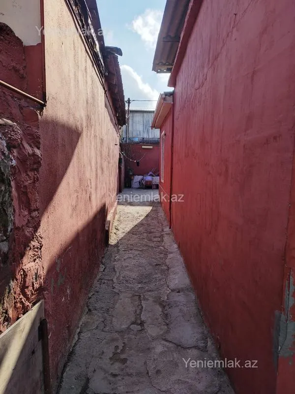 Satılır 6 otaqlı həyət evi 200 m²