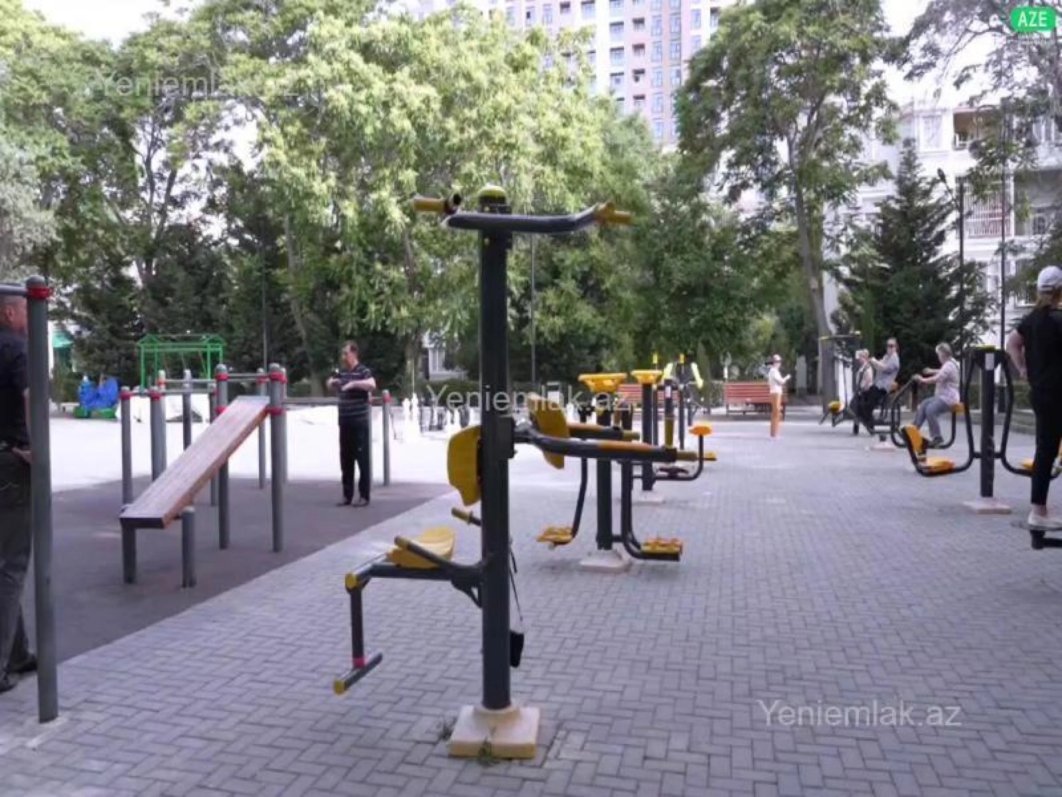 Satılır 3 otaqlı köhnə tikili 80 m²