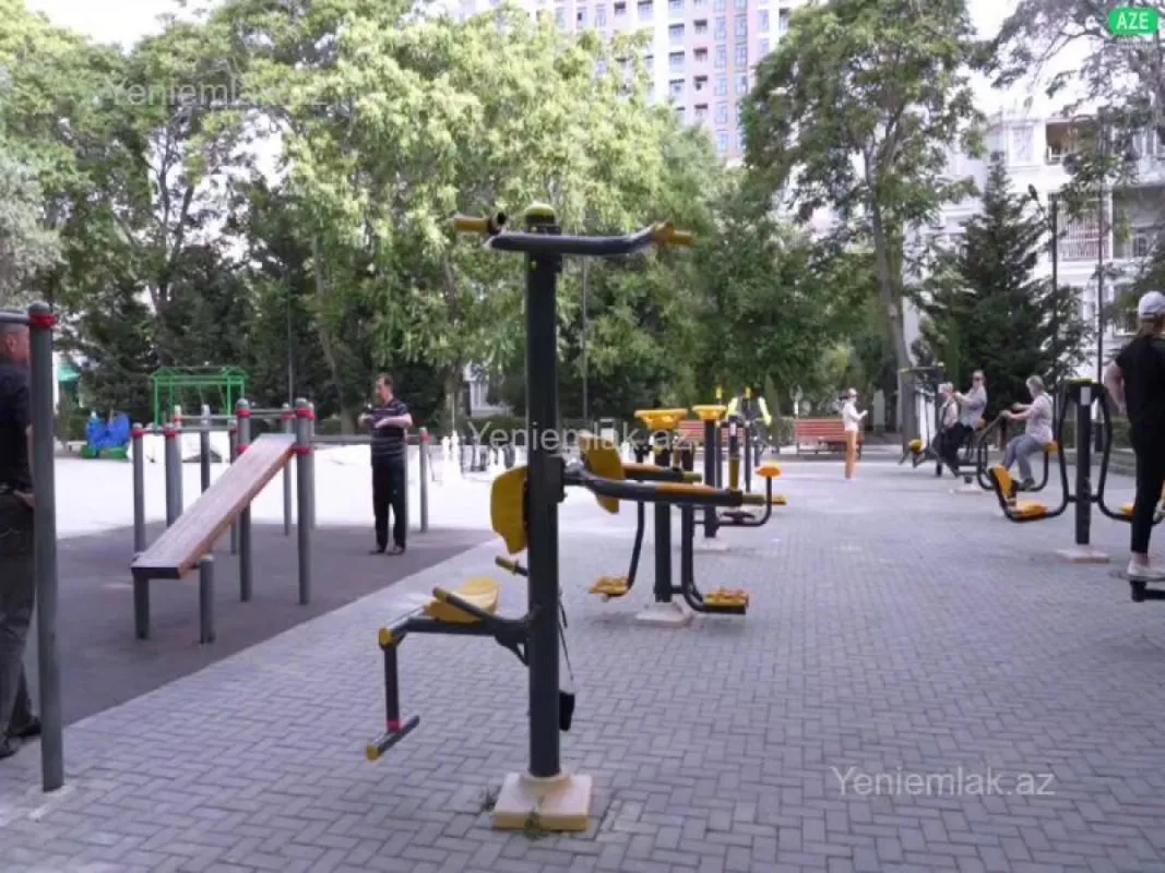 Satılır 3 otaqlı köhnə tikili 80 m²