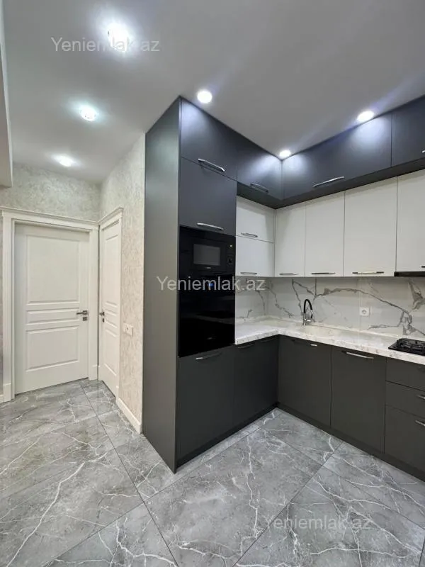 Satılır 3 otaqlı yeni tikili 100 m²