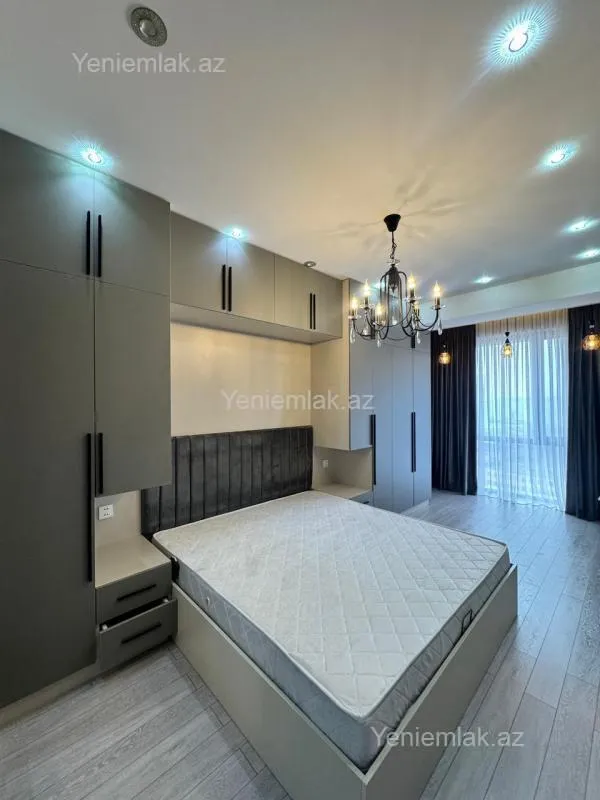 Satılır 3 otaqlı yeni tikili 100 m²