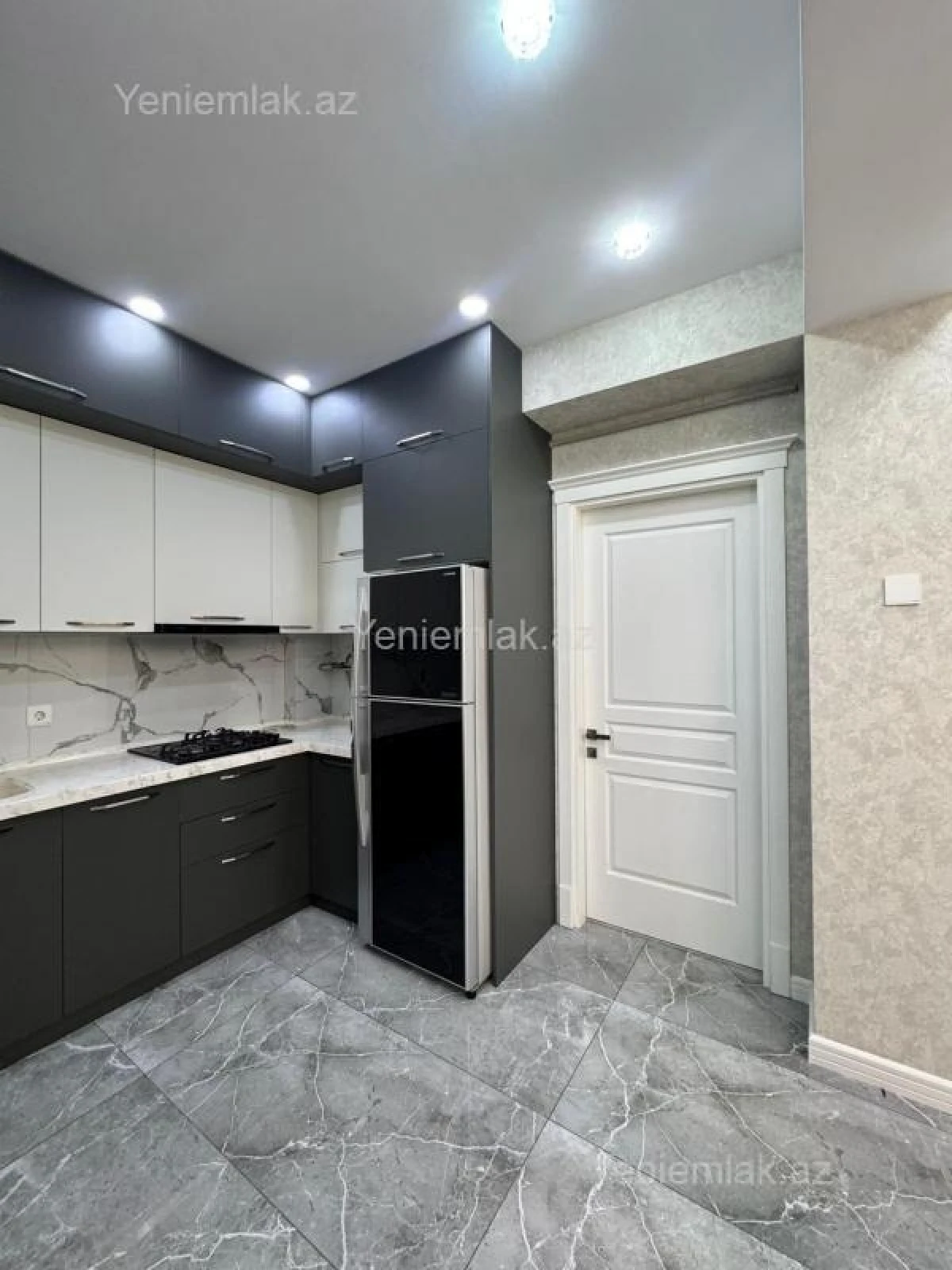 Satılır 3 otaqlı yeni tikili 100 m²