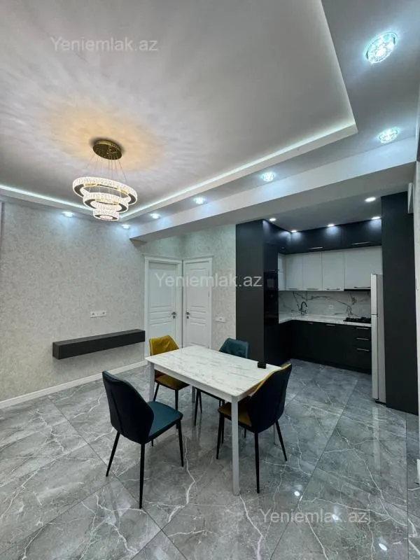 Satılır 3 otaqlı yeni tikili 100 m²