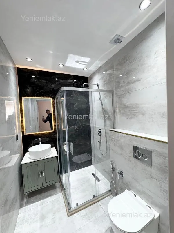 Satılır 3 otaqlı yeni tikili 139 m²