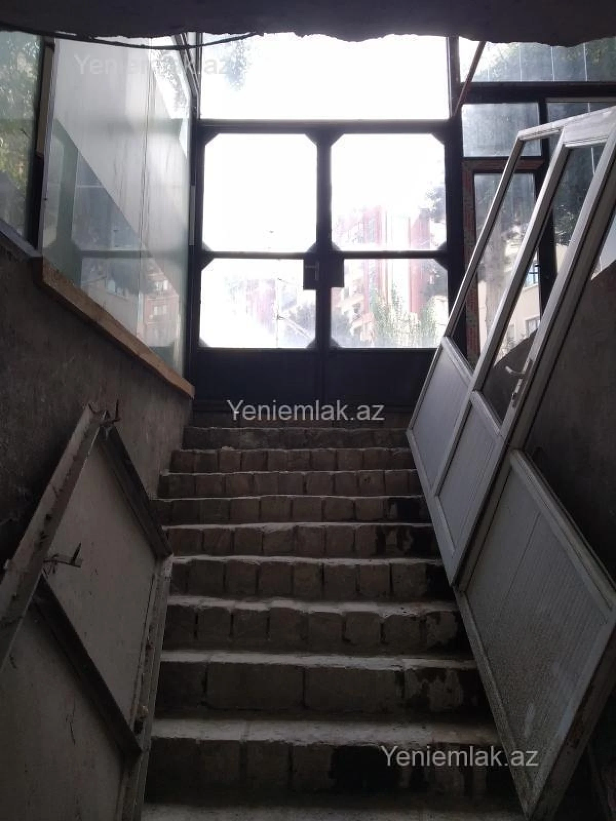 Satılır 3 otaqlı obyekt 200 m²