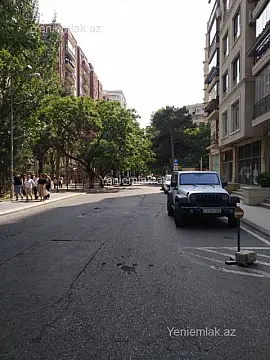 Satılır 3 otaqlı obyekt 200 m²