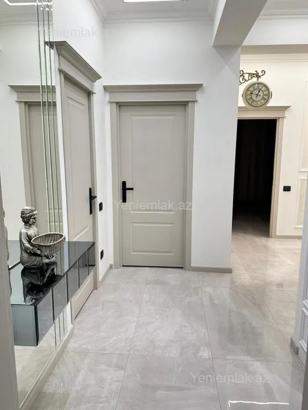 Satılır 3 otaqlı yeni tikili 104 m²